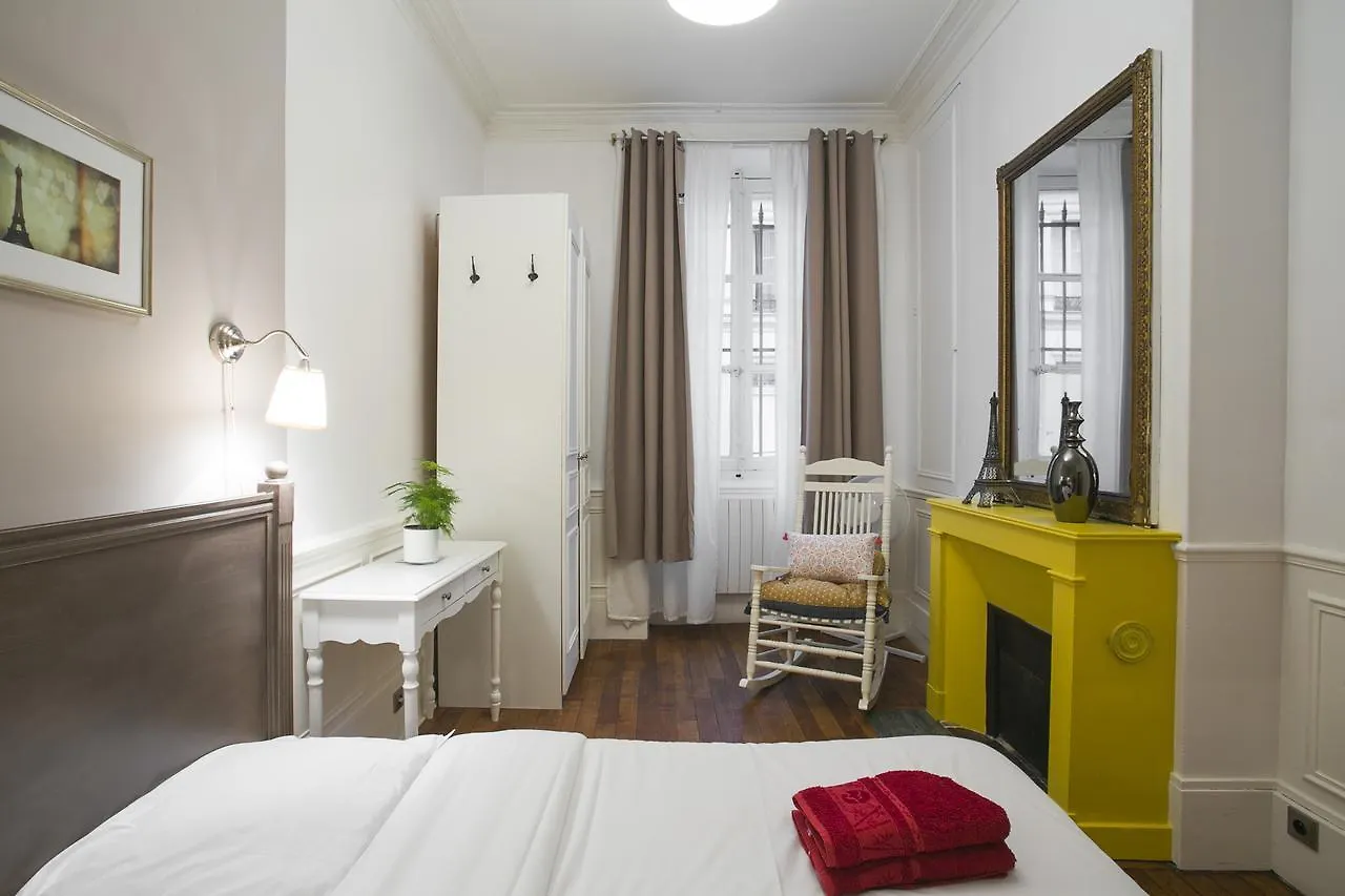Las Cases Apartment Paris